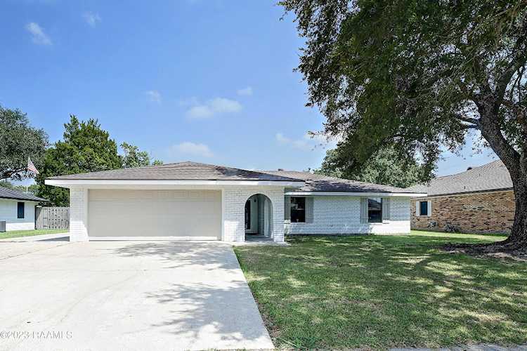 115 Cedarwood Drive Franklin, LA 70538