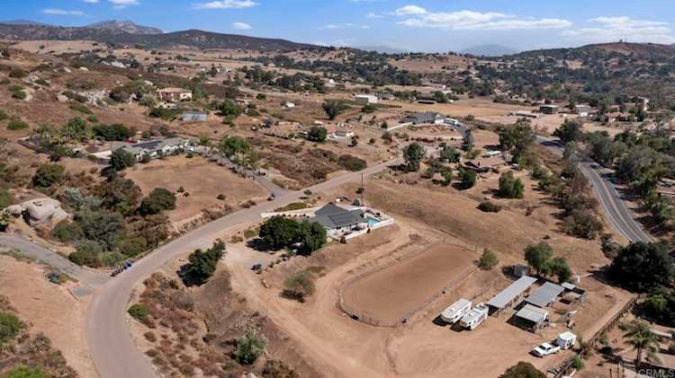18405 Ramona View Court Ramona, CA 92065