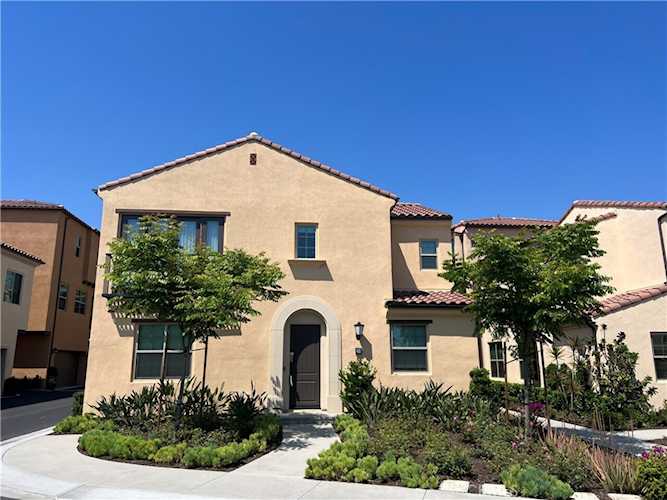 109 Elkhorn Irvine, CA 92618 | MLS WS23147475 Photo 1