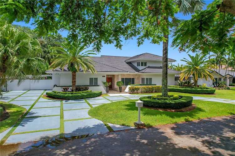 10401 SW 89th Ave Miami, FL 33176
