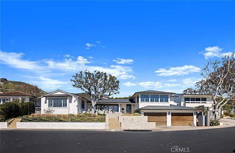 17 S Alta Mira Rd Laguna Beach, CA 92651