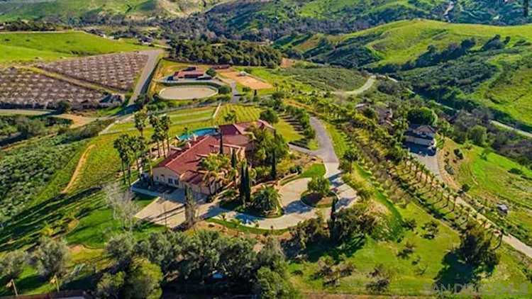 5104 Olive Hill Trl Bonsall, CA 92003