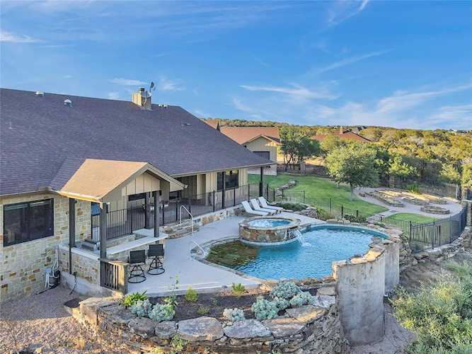 171 Sandstone Ridge DR Marble Falls, TX 78654