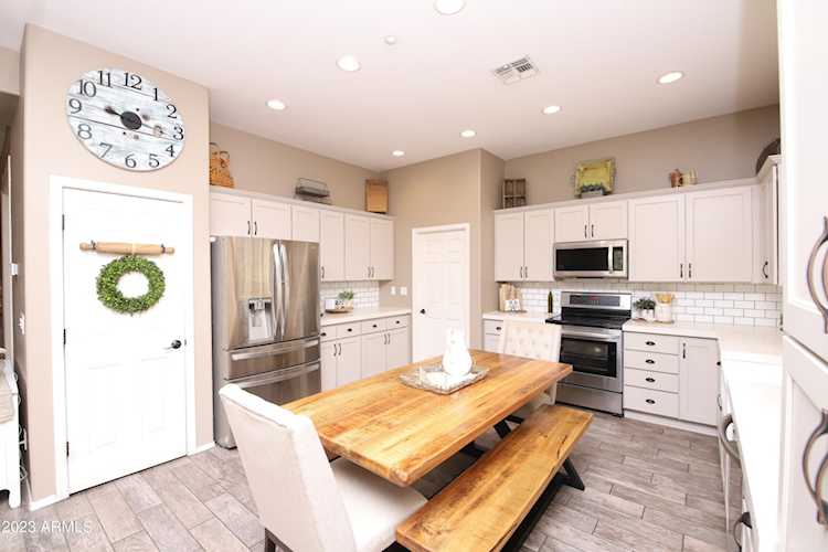 42017 N Emerald Lake Drive Anthem, AZ 85086
