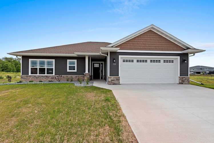 722 Tambour Ct De Pere, Town of Lawrence, WI 54115