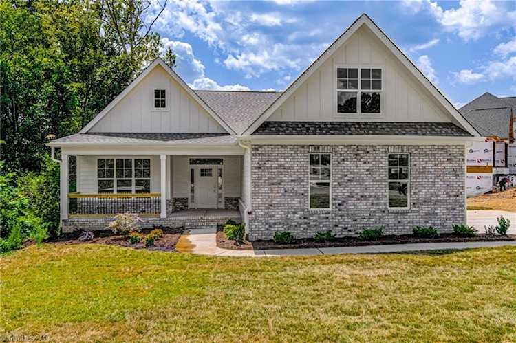 3732 Apple Orchard Cove High Point, NC 27265