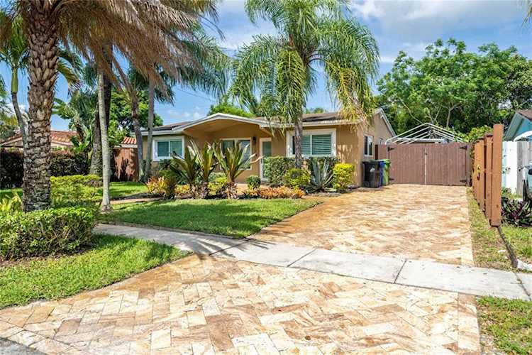 1501 SW 35th Ter Fort Lauderdale, FL 33312