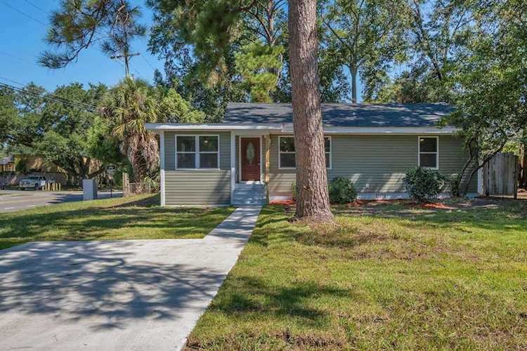 2034 Harold Ct Tallahassee, FL 32304 in West Court Photo 1