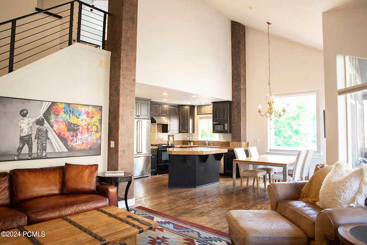 5195 Bear Ridge Rd Park City, UT 84098