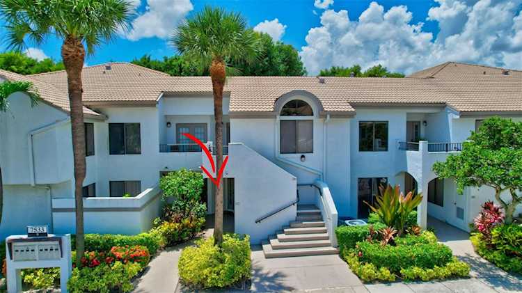 7533 Glendevon Ln #902 Delray Beach, FL 33446