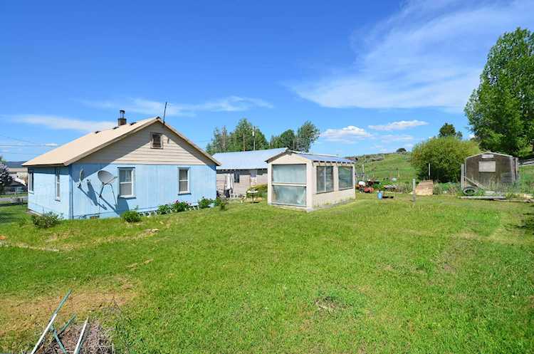 503 2nd St Seneca, OR 97873