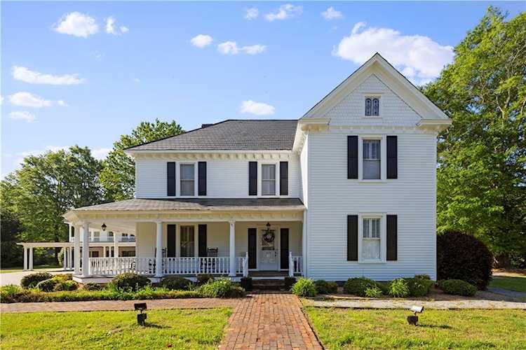 409 W Main St Liberty, SC 29657