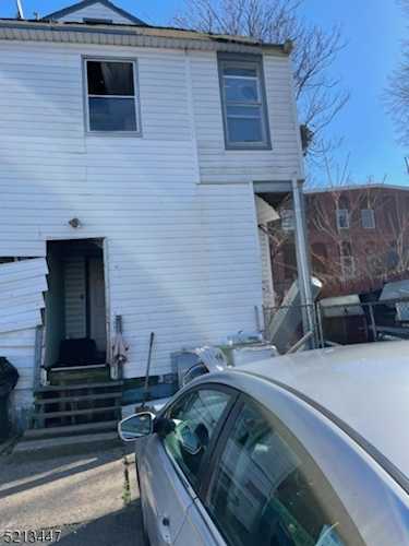 94 Newark Ave Paterson City, NJ 07503 | MLS 3836988 Photo 1