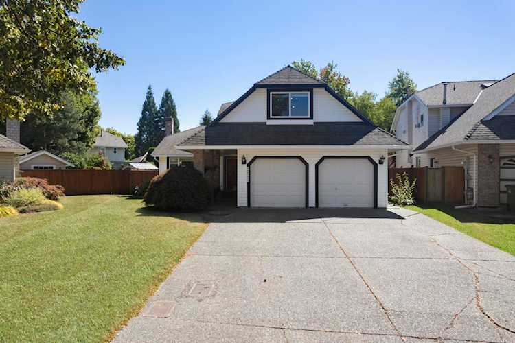 9062 161 Street Surrey, BC V4N 3E4