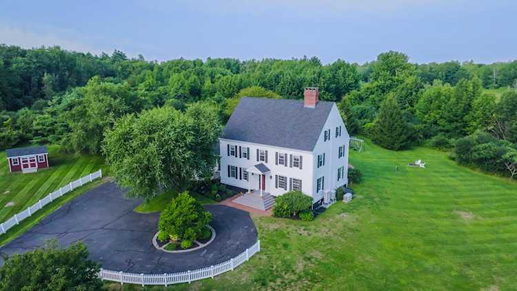 335 Winthrop St Hallowell, ME 04347 | MLS 1569585 Photo 1