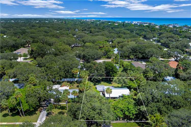 655 Acacia Rd Vero Beach, FL 32963