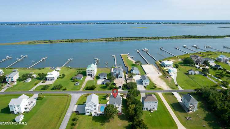 270 Live Oak Rd Newport, NC 28570