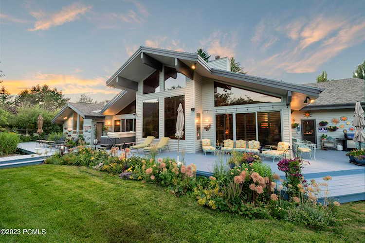 2728 Meadow Creek Ct Park City, UT 84060