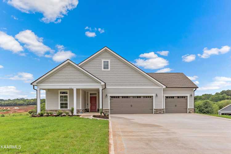 112 Cherry Blossom Ct Lenoir City, TN 37772