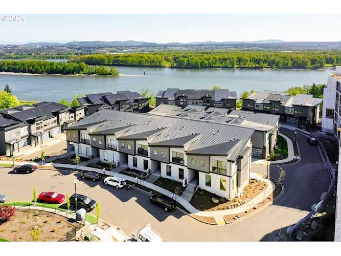 4737 SE Ascension DR #13 Camas, WA 98607