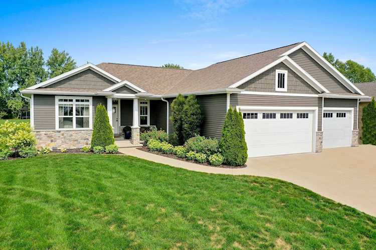 1983 Pheasant Run Trl De Pere, Village of Bellevue, WI 54115