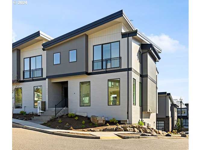 4745 SE Ascension DR #11 Camas, WA 98607