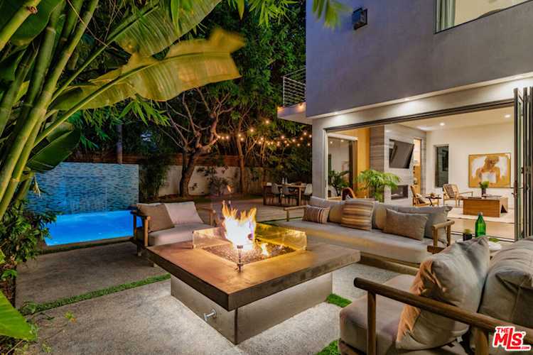 961 Vernon Ave Venice, CA 90291