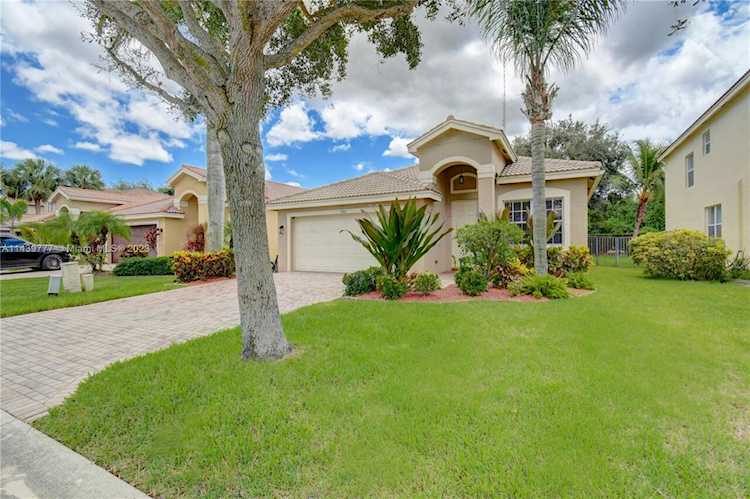 7914 Jewelwood Dr Boynton Beach, FL 33437