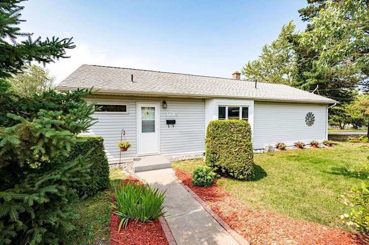 3715 Allendale Avenue Duluth, MN 55803