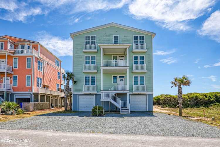39 Porpoise Place North Topsail Beach, NC 28460