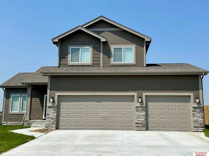4806 Sheridan Rd Papillion, NE 68133
