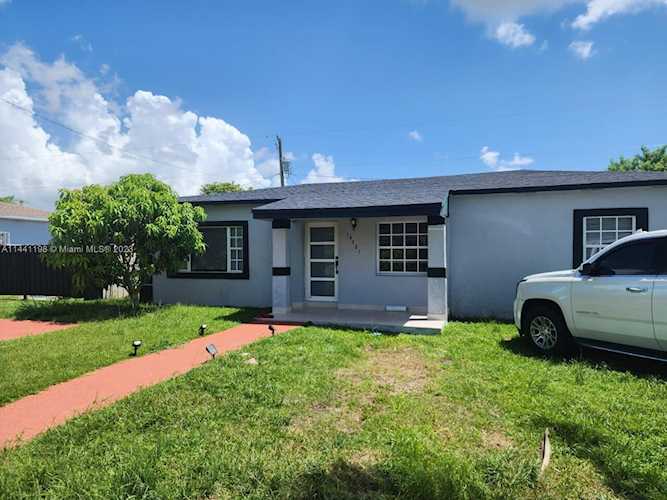 14721 Tyler St Miami, FL 33176