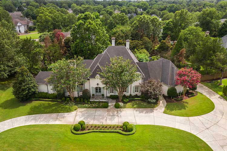 9321 Gwynn Hollow Cv Germantown, TN 38139