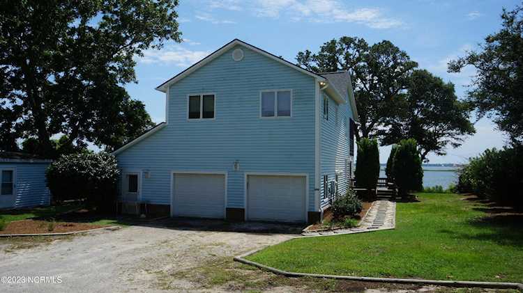 107 Live Oak Rd Newport, NC 28570