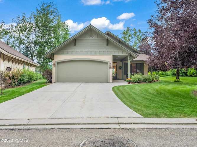 45 W Village Circle Midway, UT 84049