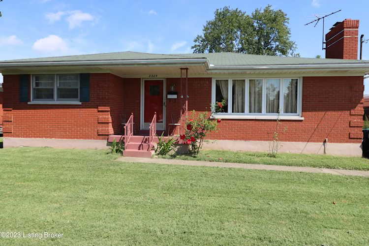 2305 Ecton Ln Louisville, KY 40216