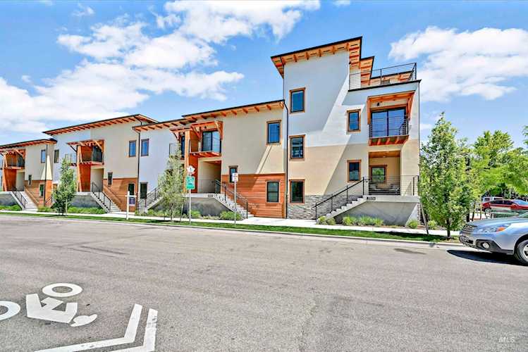 3594 N Adams Street Garden City, ID 83714