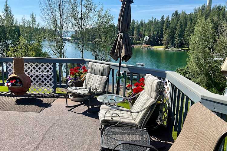 205 Lakeshore Dr Lakeside, MT 59922