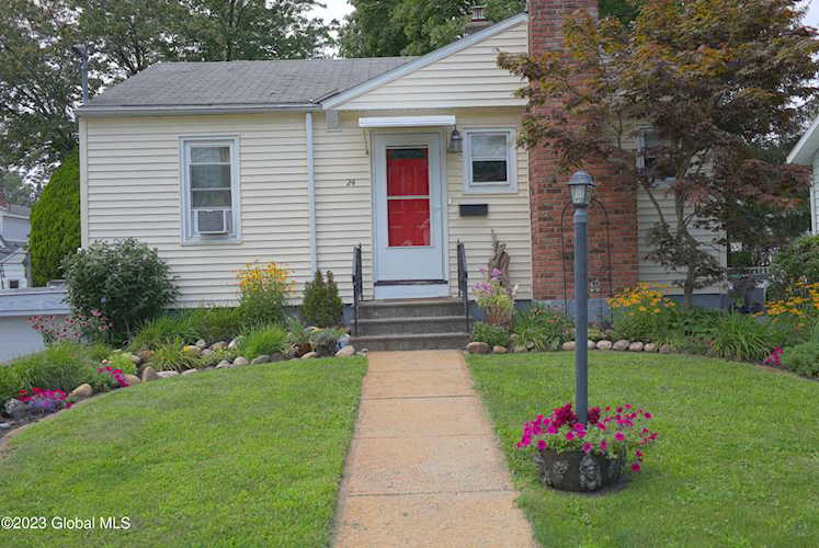 24 Grove Ave Latham, NY 12110