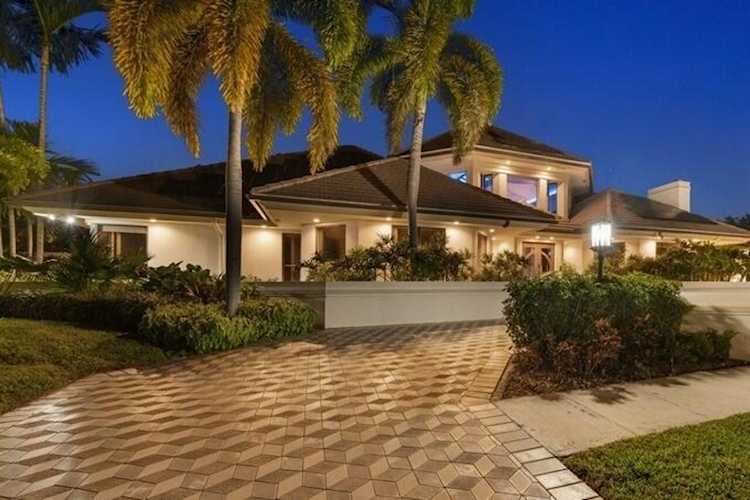 7555 Mandarin Drive Boca Raton, FL 33433