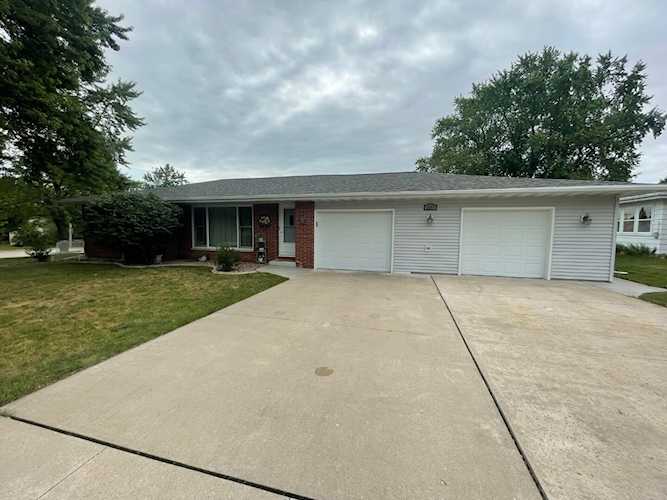 2297 Dorn Dr Green Bay, WI 54313 home for sale, MLS#50277928 - Dallaire Realty Photo 1