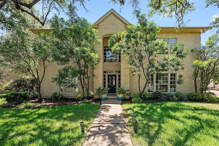 1207 Lakeway DR Lakeway, TX 78734