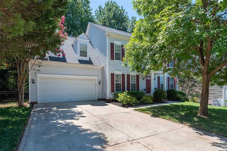 12107 Autumn Winds Ln Pineville, NC 28134