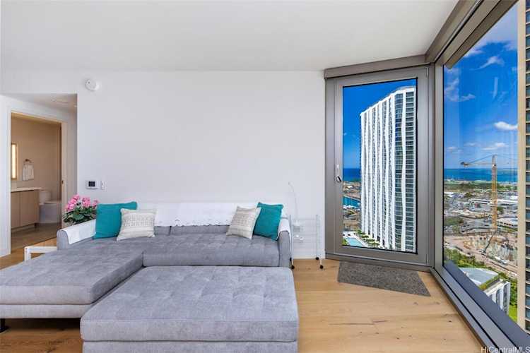 1001 Queen Street #2509 Honolulu, HI 96814