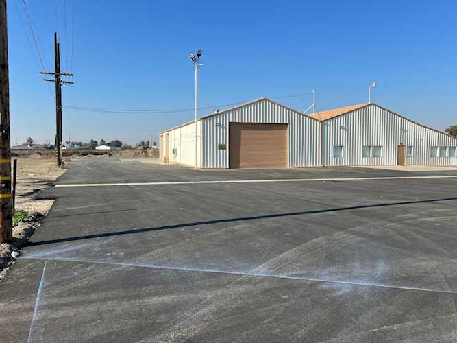 3645 S K St Tulare, CA 93274