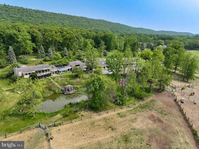249 Hylbert Rd Boalsburg, PA 16827