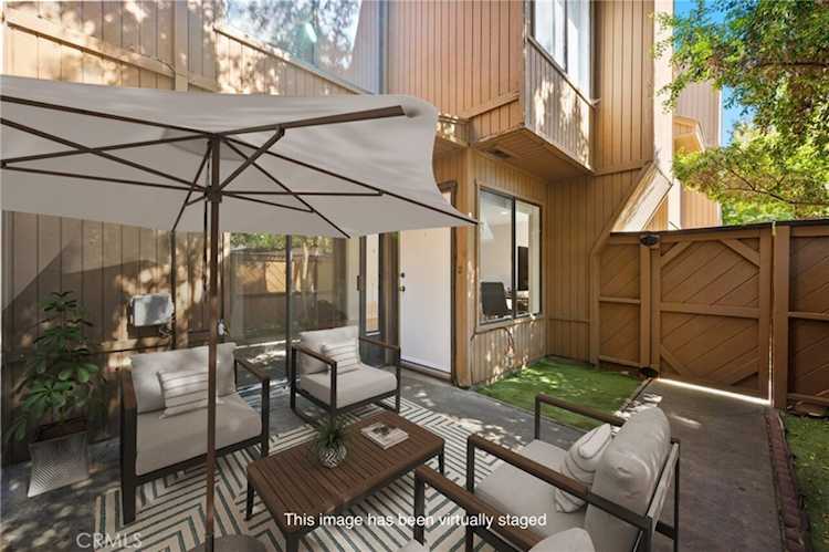 100 Hurlbut St #15 Pasadena, CA 91105