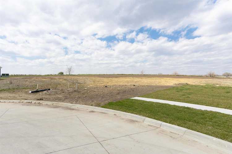 228 Willow Oak Dr Hudson IA 50643 | lot for sale | MLS#:20231492 Photo 1