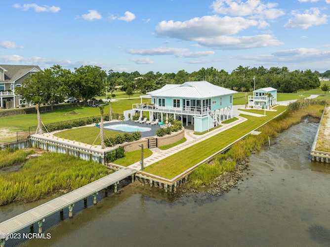 279 Live Oak Rd Newport, NC 28570