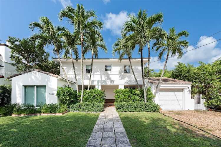 5828 Pine Tree Dr Miami Beach, FL 33140